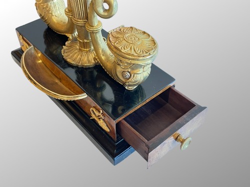 19th century - Empire inkwell in Ash burl, ebony and gilt bronze