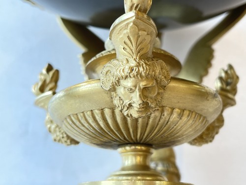 Objet de décoration Cassolettes, coupe et vase - Brûle-parfum en bronze doré et patiné 1er Empire