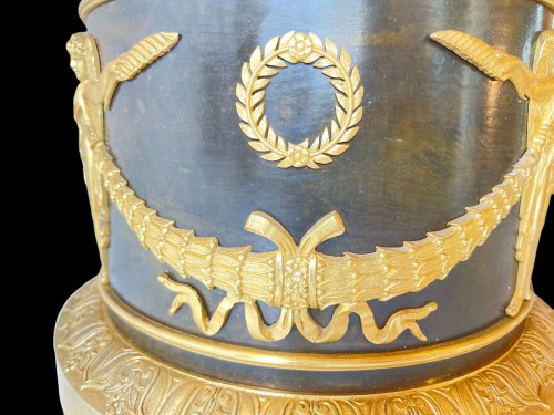 XIXe siècle - Brûle-parfum en bronze doré et patiné 1er Empire