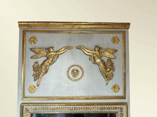 Miroirs, Trumeaux  - Trumeau en bois et stuc laqué et doré, début du XIXe