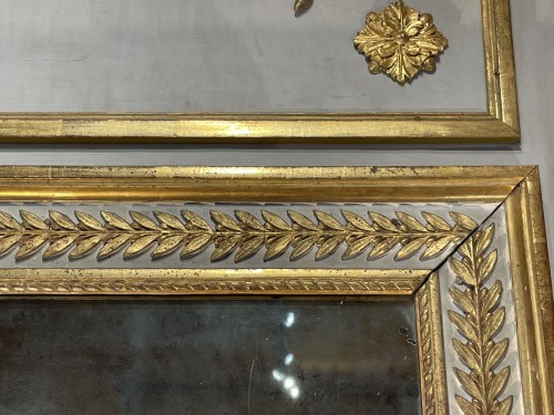 Trumeau en bois et stuc laqué et doré, début du XIXe - Galerie Maxime Fustier