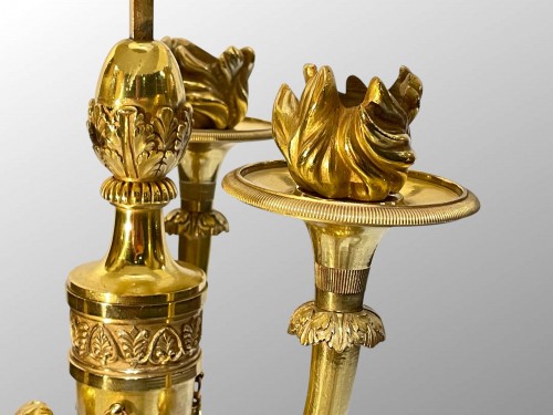 Antiquités - Lampe bouillotte Empire, bronze ciselé et doré, milieu du XIXe siècle
