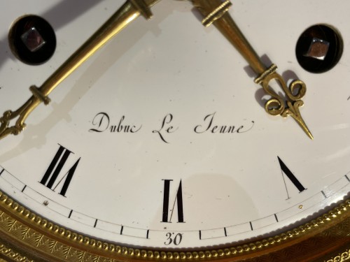 Horology  - Gilt bronze mantel clock, Empire period