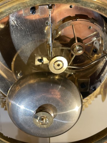 Antiquités - Gilt bronze mantel clock, Empire period