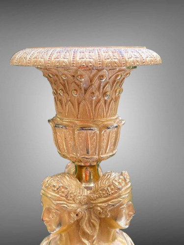 Paire de bougeoirs en bronze doré époque premier Empire - Galerie Maxime Fustier