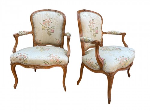 Paire de fauteuils en cabriolet d'époque Louis XV estampillés Pierre Remy