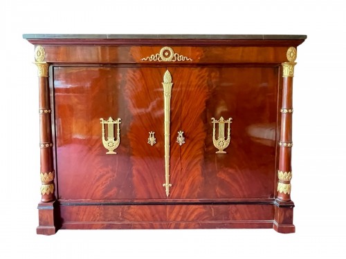 Commode à portes d'époque Empire attribuée à Alexandre Maigret