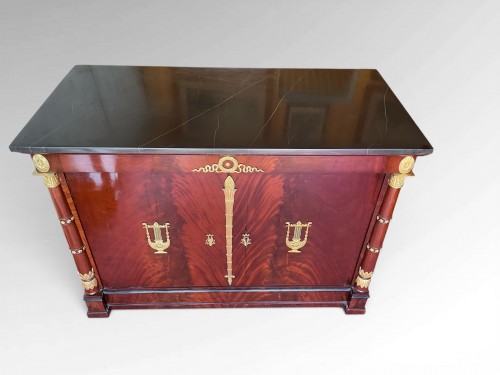 Commode à portes d'époque Empire attribuée à Alexandre Maigret - Mobilier Style Empire