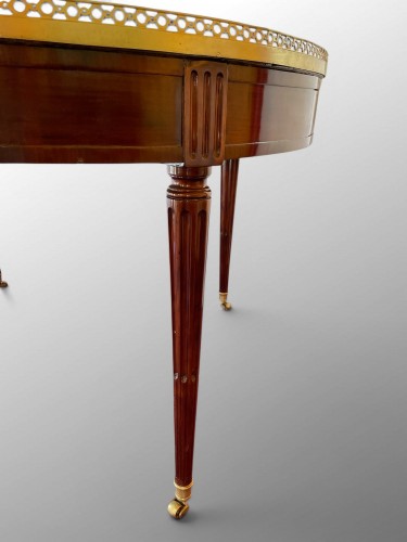 Très grande table bouillotte en acajou, fin du XVIIIe début du XIXe - Galerie Maxime Fustier