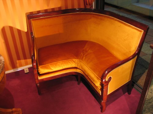 Canapé d'angle en acajou Epoque Restauration - Sièges Style Restauration - Charles X