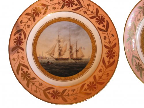Suite de douze assiettes - Sèvres époque Restauration - Céramiques, Porcelaines Style Restauration - Charles X