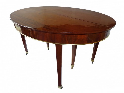 Mahogany Dining Room Table of Consulat Period