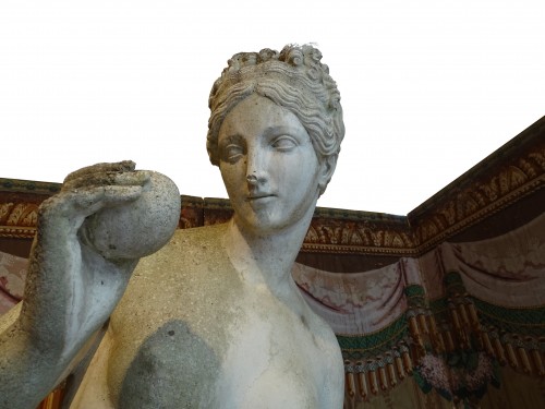 Vénus Victrix ou Vénus à la pomme, statue en pierre reconstituée - Matériaux & Architecture Style 