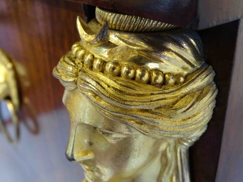 Commode époque premier Empire en acajou et bronzes dorés - Galerie Maxime Fustier
