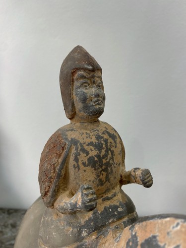 Guerrier à Cheval - Chine, Dynastie Wei du Nord (534-557) - Galerie Meier