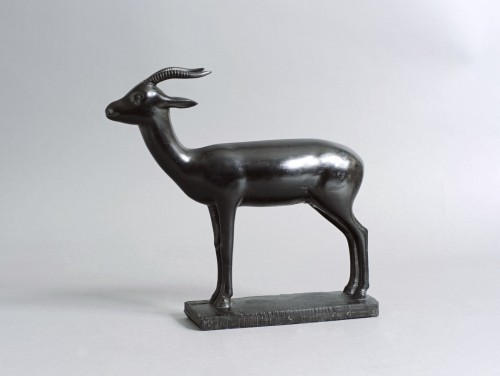Sculpture Sculpture en Bois - Mateo HERNANDEZ (1885-1949) - Petite Gazelle