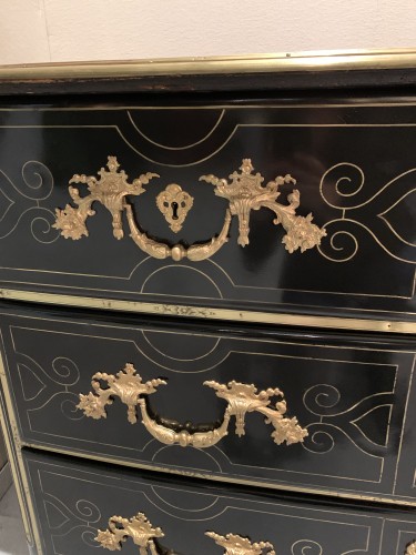 Louis XIV period chest of drawers - 