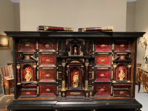 Antiquités - Cabinet flamand fin XVIIe siècle