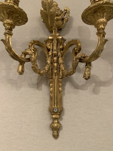 Paire d'appliques Louis XVI Modèle de Jean-Charles Delafosse - Galerie Bordet