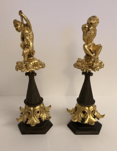 Antiquités - Paire de singes en bronze d'époque Restauration