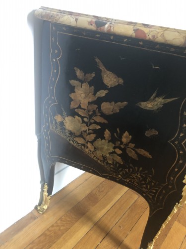 Commode en laque de Chine d’époque Louis XV estampillée CRIAERD - Louis XV