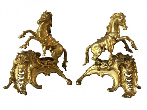 Paire de chenets aux chevaux d’époque Louis XV