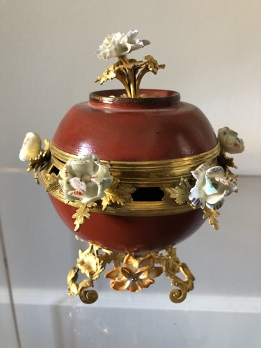Pot-pourri d’époque Louis XV - Objet de décoration Style Louis XV