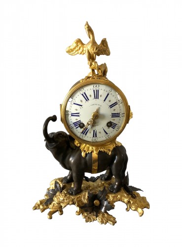 Pendule à l’éléphant d’époque Louis XV