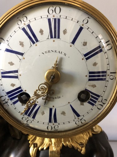 Horlogerie Pendule - Pendule à l’éléphant d’époque Louis XV