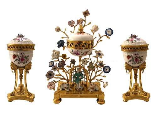 Garniture en porcelaine de Meissen d’époque Louis XVI