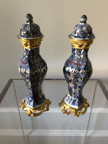 Decorative Objects  - Paire de vases d’époque Louis XV