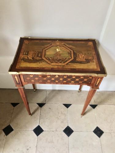 Petite table Louis XVI estampillée Schlichtig - Mobilier Style Louis XVI