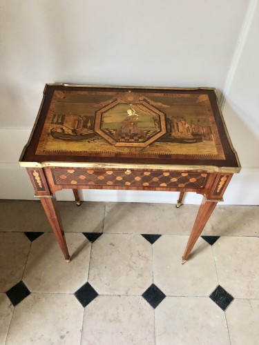 Small Louis XVI Table Stamped Schlichtig - Furniture Style Louis XVI