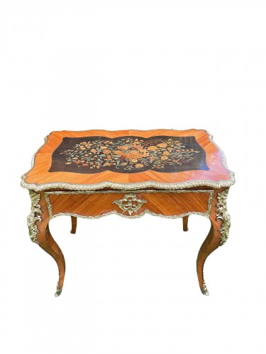 Petite table d’époque Napoléon III