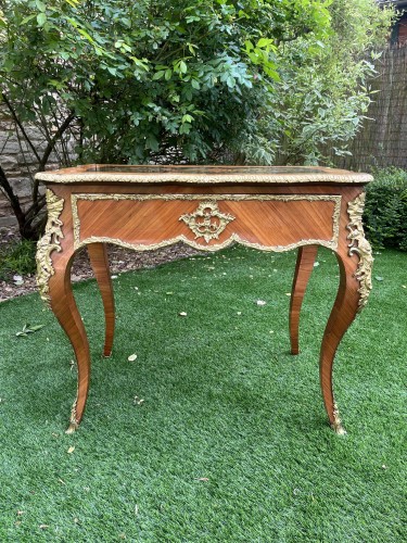 Petite table d’époque Napoléon III - Mobilier Style Napoléon III