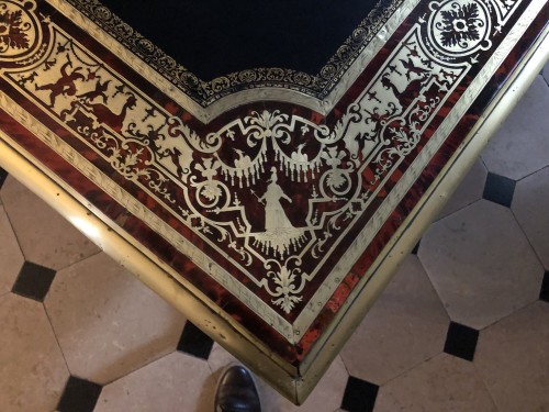 Antiquités - Grand bureau Mazarin d’époque Louis XIV attribué à Nicolas Sageot