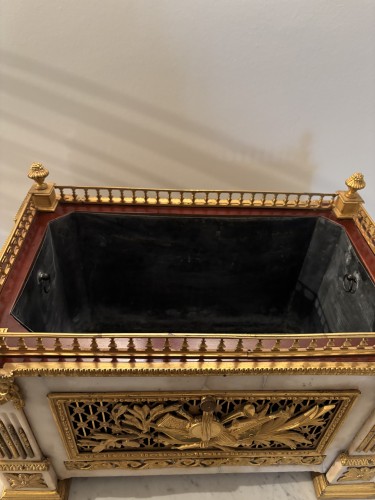 Louis XVI - Boîte à musique formant Jardinière d'époque Louis XVI