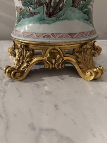 XVIIIe siècle - Paire de grandes potiches couvertes famille verte d'époque Kangxi