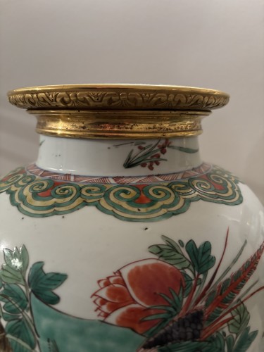 Paire de grandes potiches couvertes famille verte d'époque Kangxi - Régence