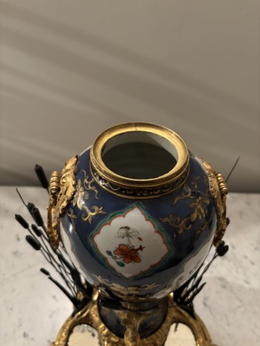 18th century - Kangxi Period Chinese Porcelain Perfume Fountain