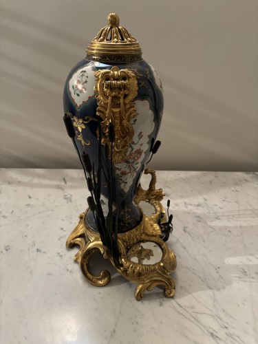 Antiquités - Kangxi Period Chinese Porcelain Perfume Fountain