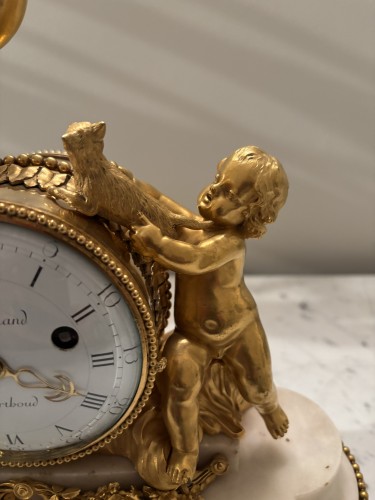 XVIIIe siècle - Pendule en bronze doré d’époque louis XVI signée Ferdinand BERTHOUD