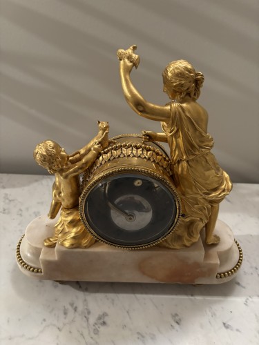 Louis XVI - Pendule en bronze doré d’époque louis XVI signée Ferdinand BERTHOUD