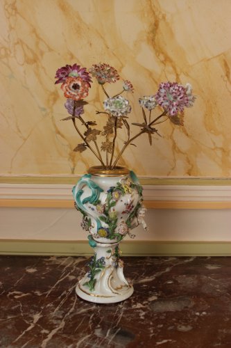 Paire de vases piques fleurs en porcelaine de Meissen - Céramiques, Porcelaines Style Louis XV