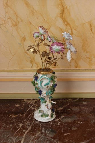 XVIIIe siècle - Paire de vases piques fleurs en porcelaine de Meissen