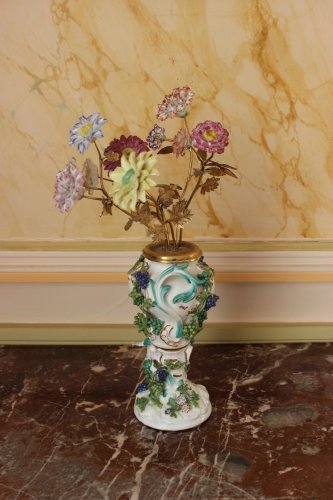 Paire de vases piques fleurs en porcelaine de Meissen - Louis XV