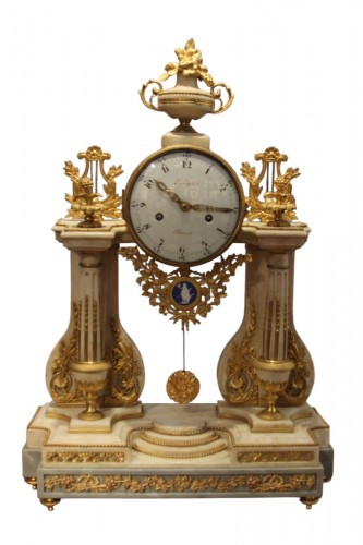 Pendule Louis XVI
