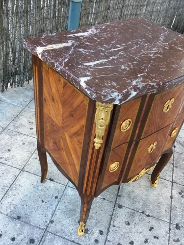 Petite commode d'époque Transition - Mobilier Style Transition