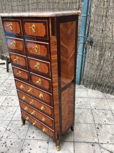 Mobilier Commode - Meuble dit "chiffonnier" d'époque Transition