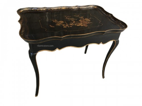 Table cabaret en laque européenne d'époque Louis XV